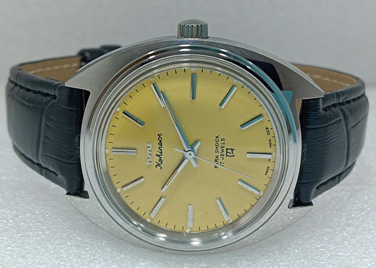 Vintage HMT Kohinoor Mechanical Watch: 17 Jewels, Yellow Dial, India Made - Image 6